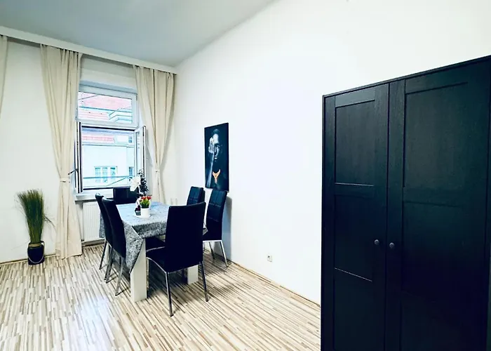 Affordable 2br Apartment, Close To Danube River Apartmán *